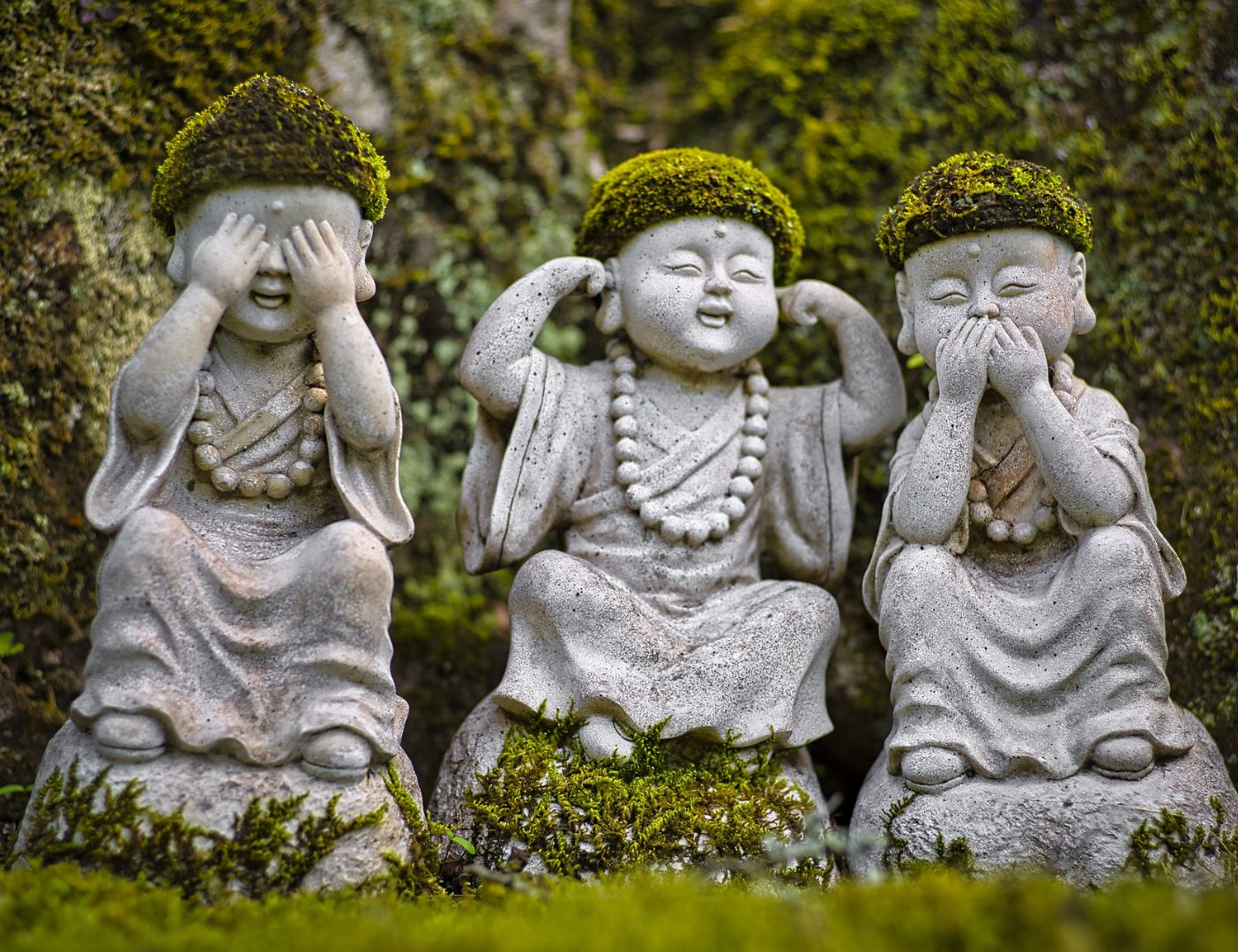 Horen, Zien en Zwijgen | Beelden, Kunst, Wanddecoraties | SMUK