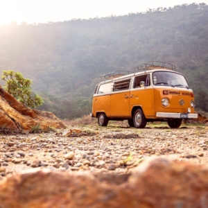 02.01.011 volkswagen t2b camper liggend