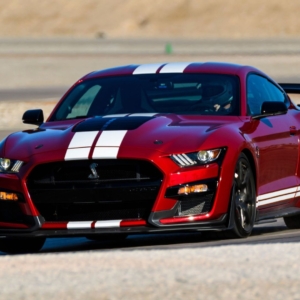 02.01.012 mustang shelby gt500 liggend