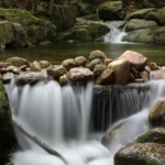 03.02.017 grandfather mountain watervallen staand