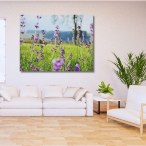 03.04.010 lavendel sprieten woonkamer sfeer liggend