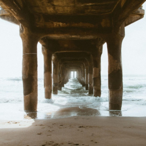 04.01.009 manhattan beach pier liggend